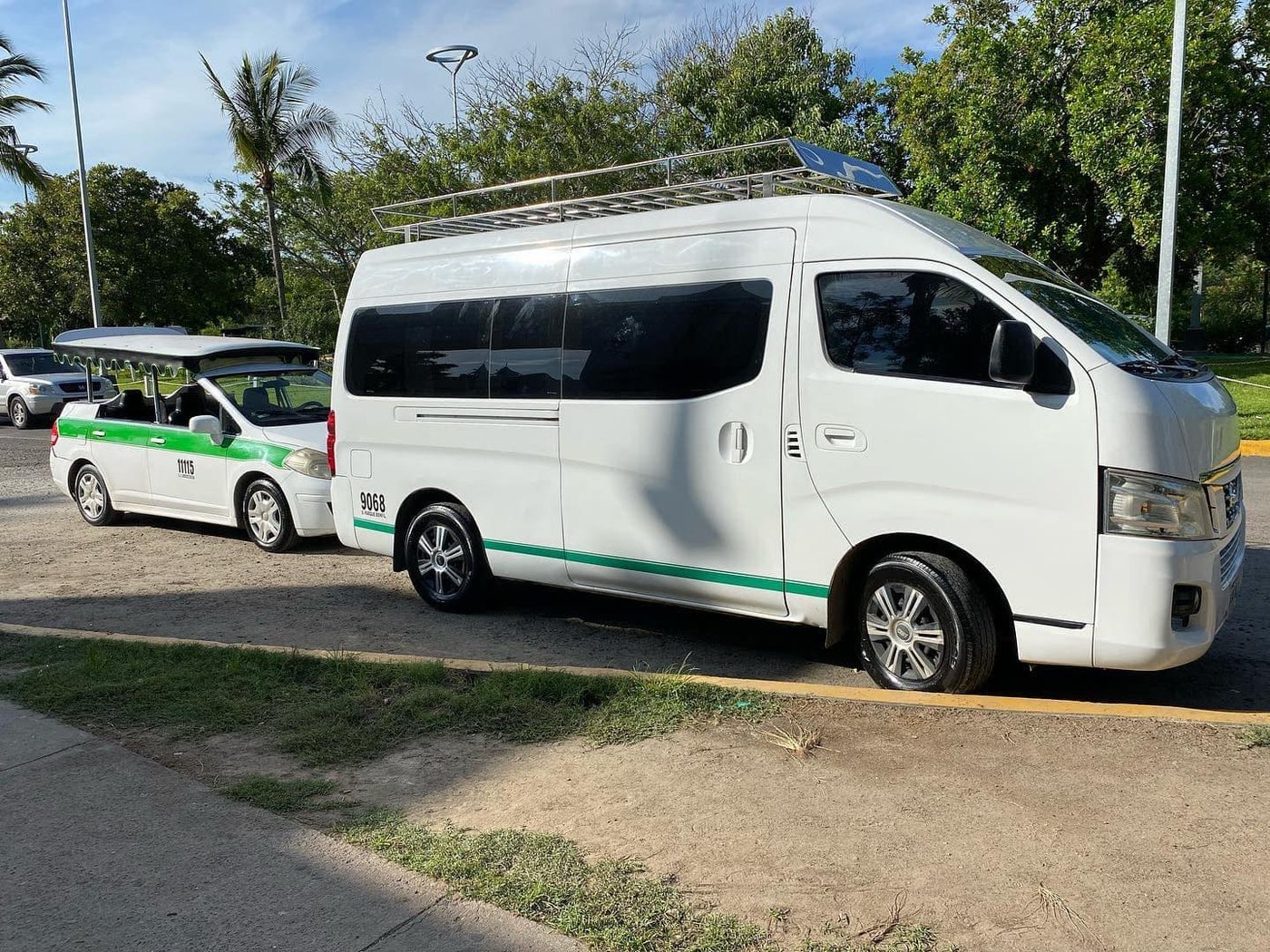 Camioneta turística Danys Tours